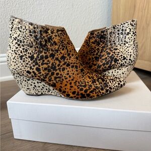 Matisse-Leopard Print Wedge Booties - Women's Tan/Black with side zippers